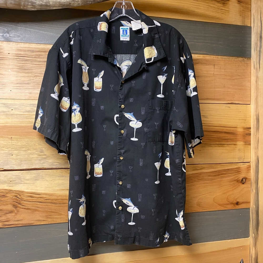Hook & Tackle Men’s X-Large Fish Camp Cocktail Button Down Shirt Black. 1990’s